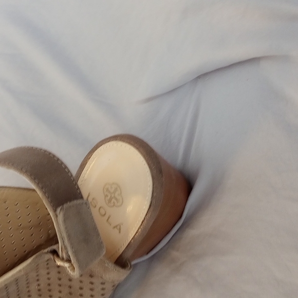 Isola Heels - Picture 6 of 11